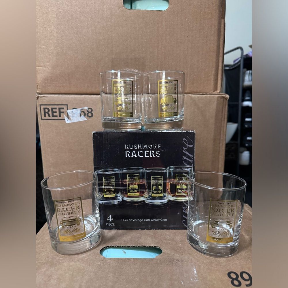 Brand New The Circleware Heavy Base Whiskey Glass Set of 4